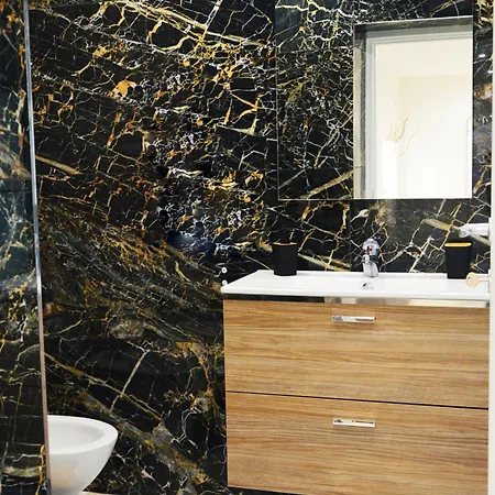 Domus Zeus Apartment Bari